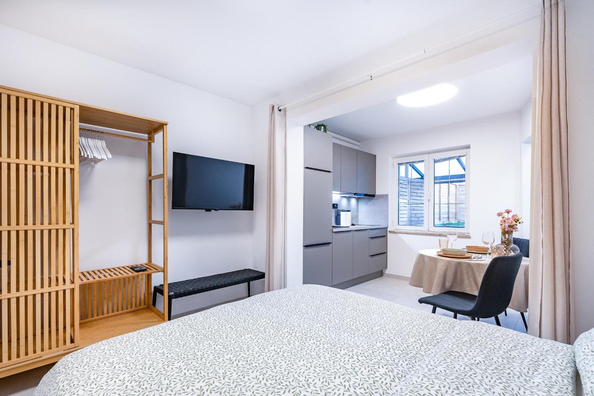 Isolana Apartment Izola Exterior foto
